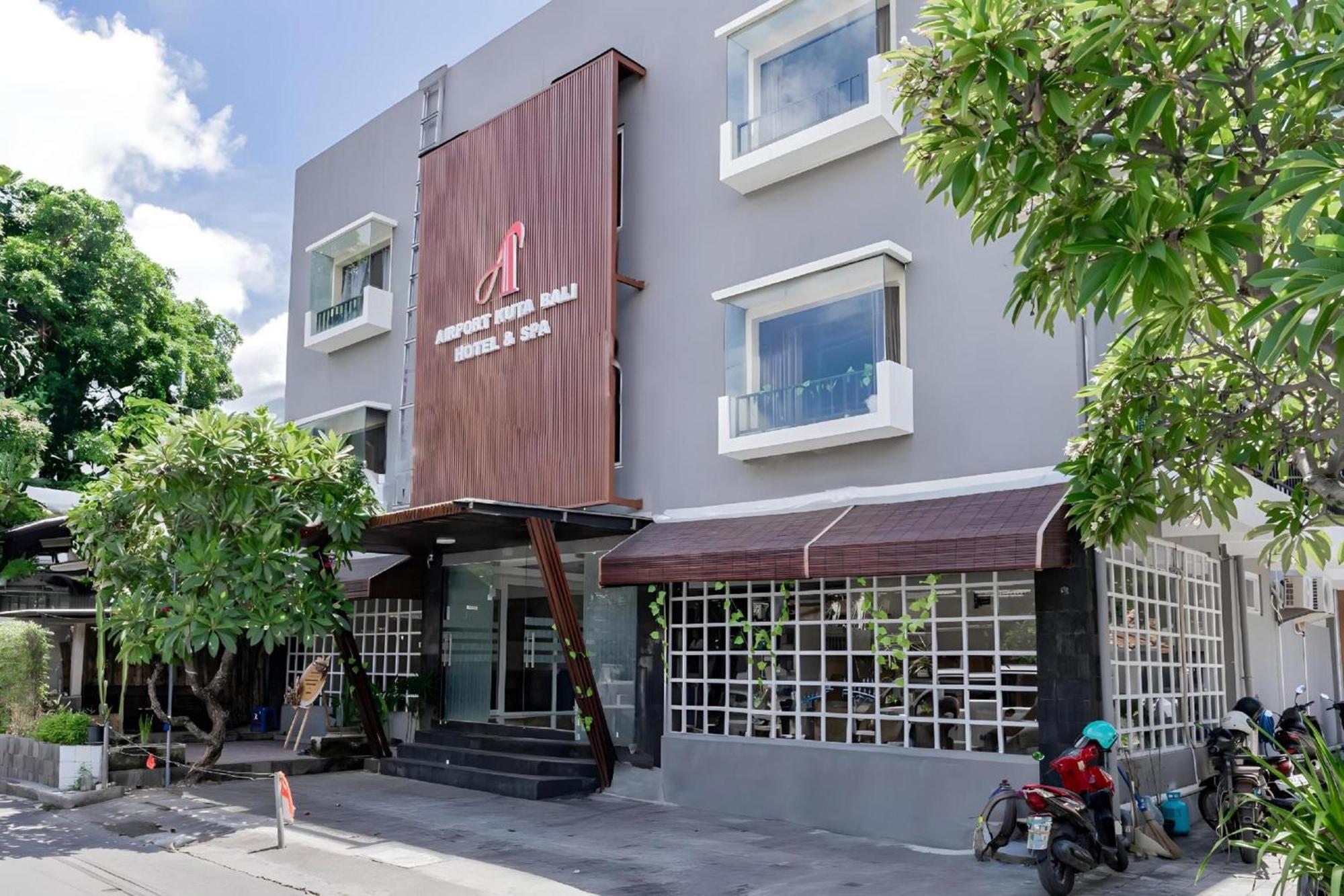 Отель Collection O Kuta Near Airport Ngurah Rai Экстерьер фото